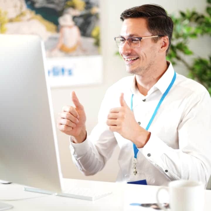 Online German Course - a teacher who teaches German online