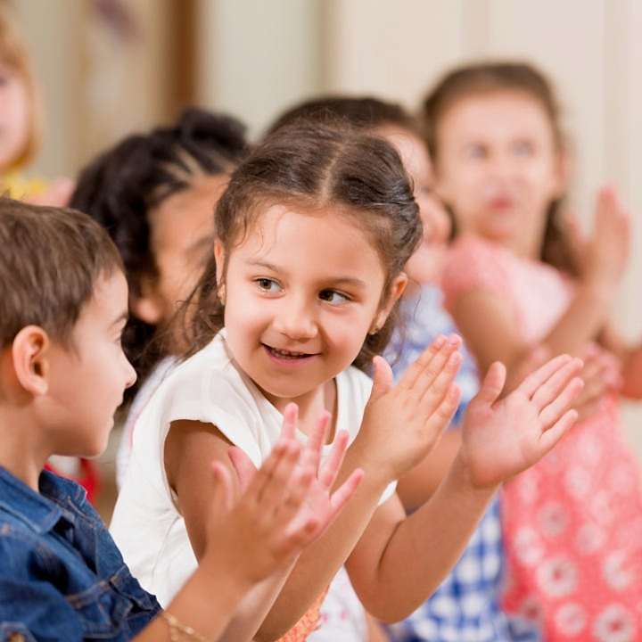 Çocuklar için ingilizce kurslarında etkili sonuçlar