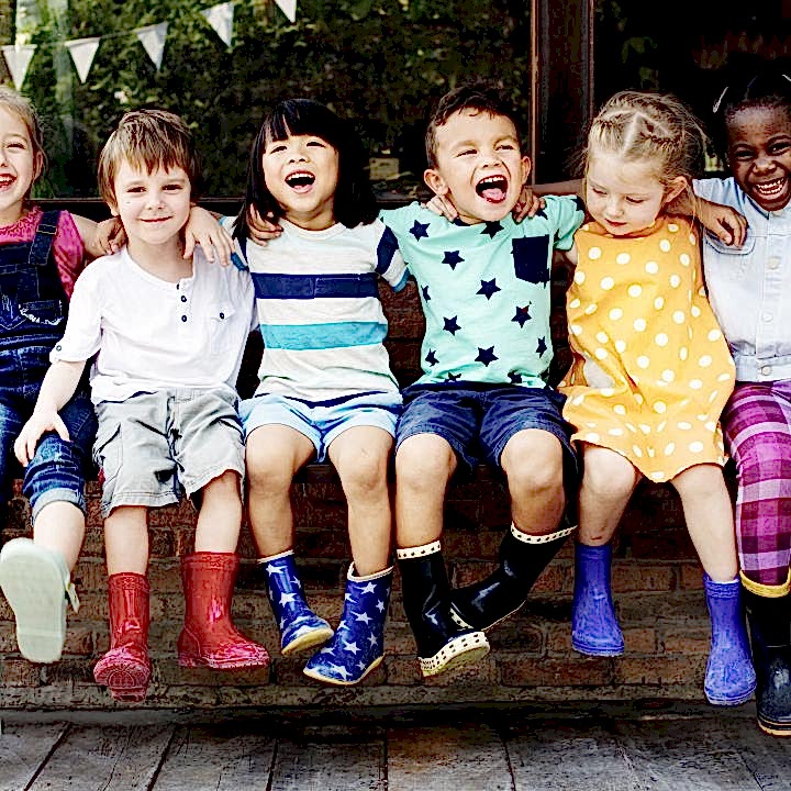 Çocuklar için İngilizce yaz kampı resim